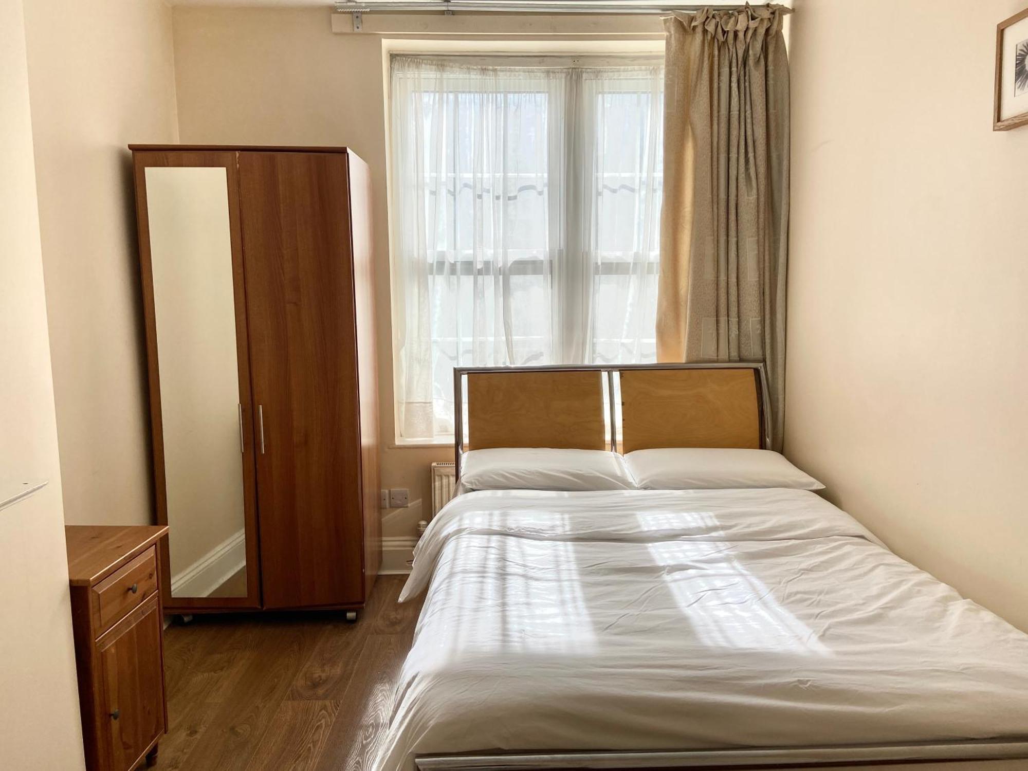 Separate Rooms By The Thames Londra Exterior foto