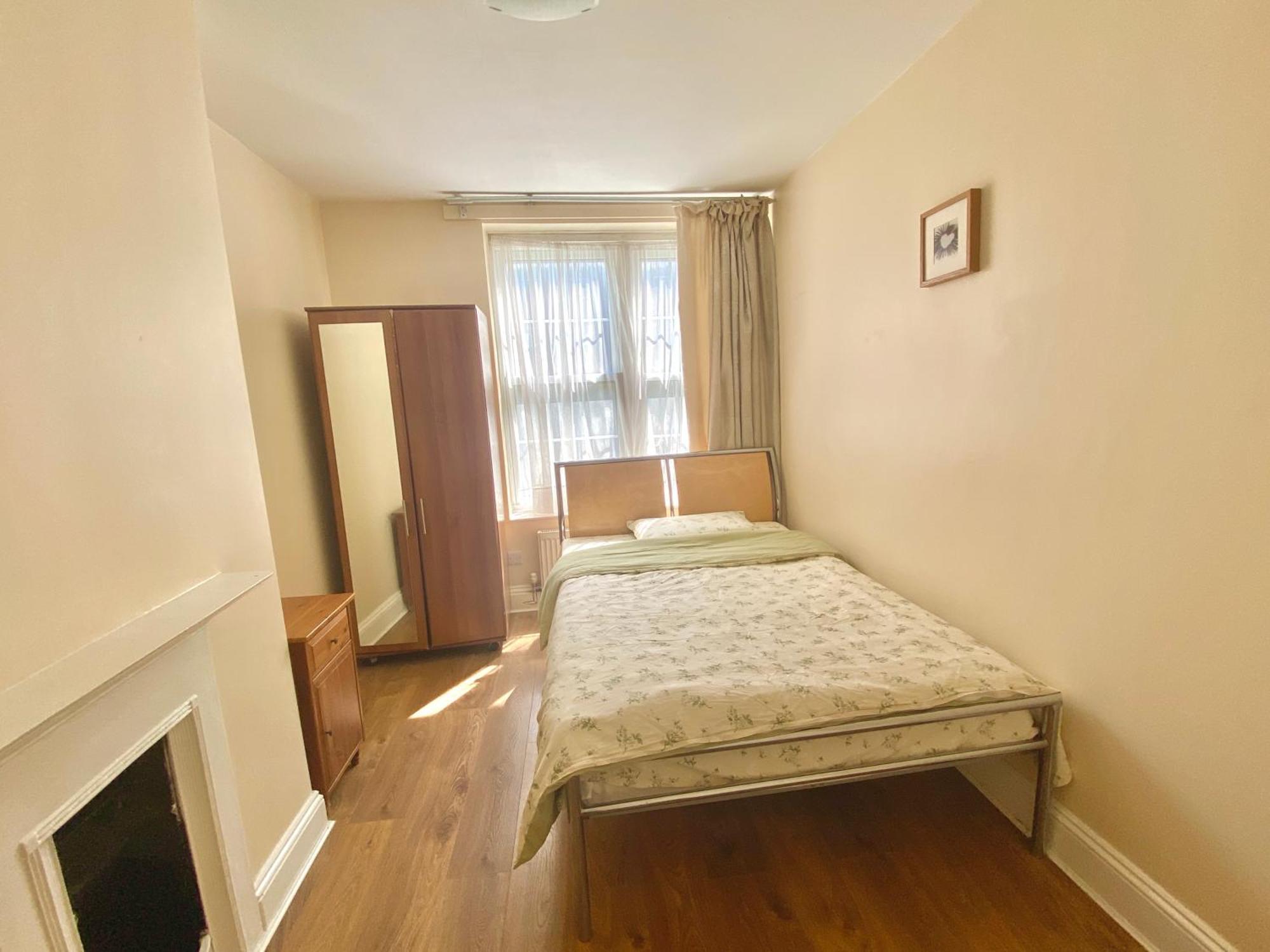 Separate Rooms By The Thames Londra Exterior foto